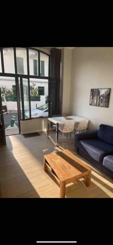 appartement t3 avec patio à 300m de la plage