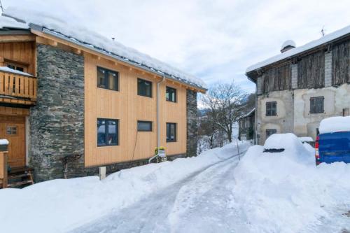 Maison de 3 chambres avec balcon amenage et wifi a Courchevel a 1 km des pistes