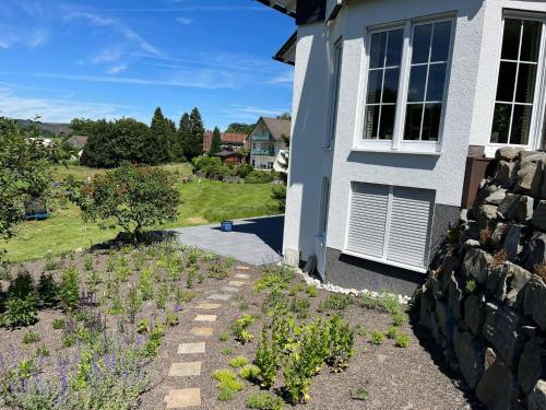 Ferienwohnung-Orth-Tor-zum-Sauerland-mit-grosser-Terrasse