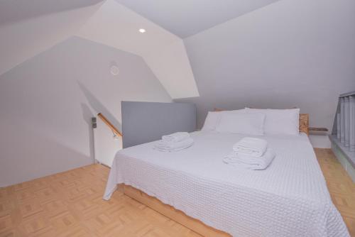 Cozy Loft with Private Terrace, Kremasti (fotografie 7)