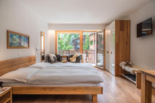 Jolimont Apartments - image 10