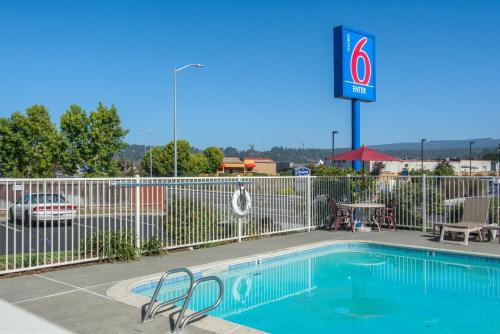 Motel 6-Arcata, CA - Humboldt University