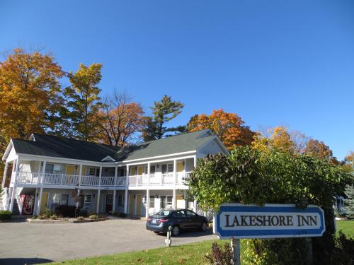 Empire Lakeshore Inn - 숙소 외관