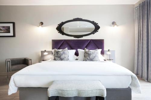 The Hyde All Suite Hotel - image 2