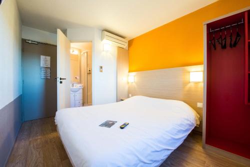 1 queen bed