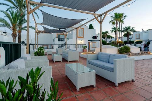 陽台/露台, 阿魯桑拉戈公園酒店 (AluaSun Lago Park) in 休塔德利亞德梅諾爾卡