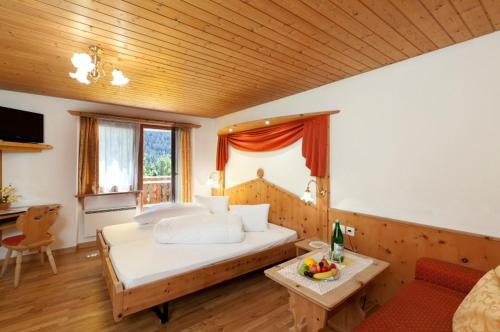 Hotel Astras - image 4