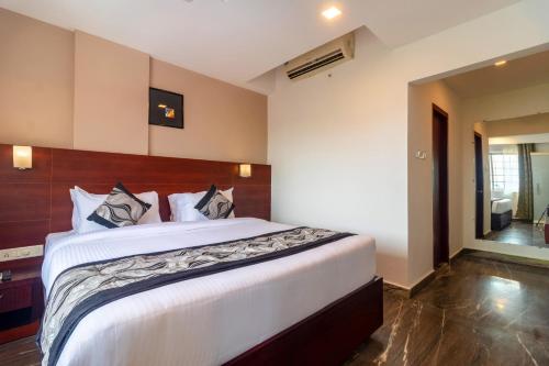 Zip By Spree Hotels Mangala Towers Thrissur