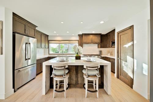 Luxury Balboa Home in Newport Beach, USA