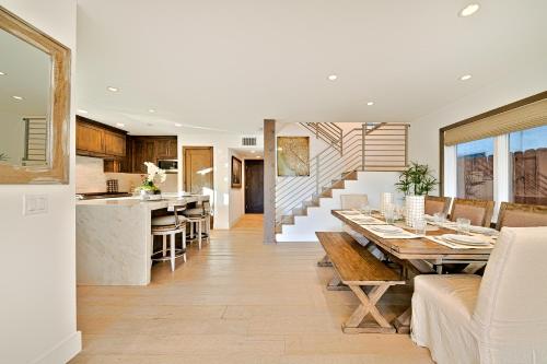Luxury Balboa Home in Newport Beach, USA