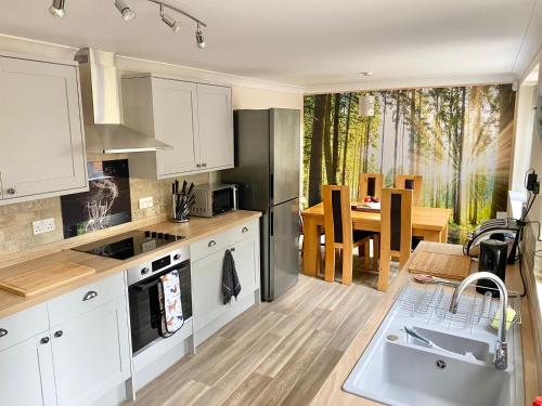 Køkken, Red House Cottage - peaceful - views - walks in Digby