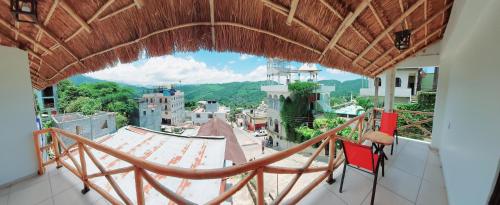 Hotel Sierra Linda Room Type - Triple Room with Balcony