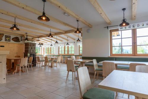 스레드자 바스 V 보힌주 Planinska koča na Uskovnici (Planinska koca na Uskovnici) 2성급 호텔 전망