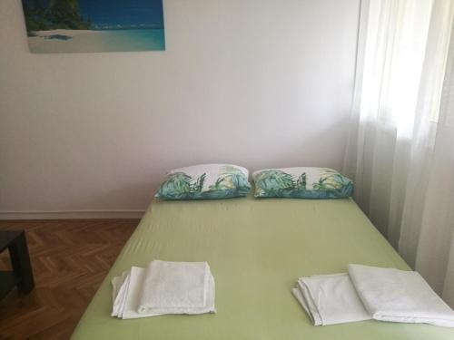 Pretty big double bed room with balcony, Split (Foto 10)