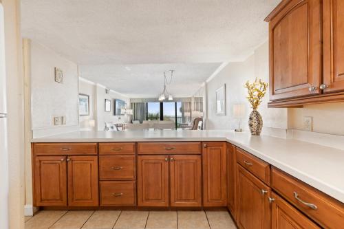 2BR Carolina Dunes Condo: Oceanfront - 주방