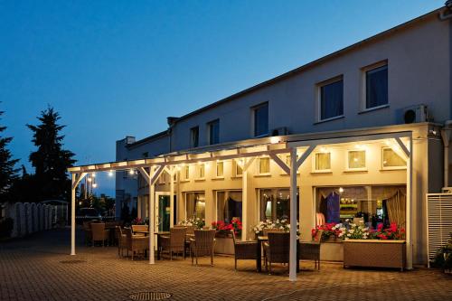 Biały Dom Henlex Hotel Restauracja - image 38
