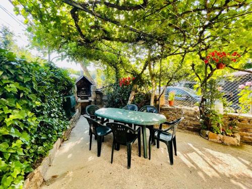 Agradable casa con chimenea, en zona tranquila de Sanabria