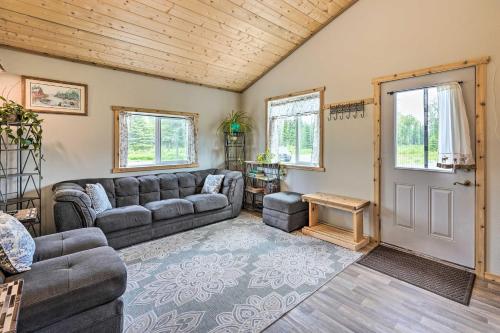 . Secluded Kenai Peninsula Cottage in Ninilchik