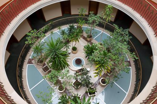 Hotel Hoyuela - image 11