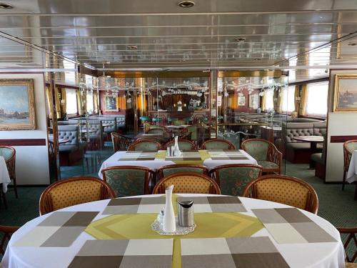 Restaurant, River hotel KONIGSTEIN near Lobkowicz Palace