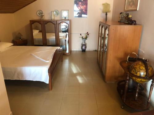 VILLA PEPETO Durres Albania in Durres