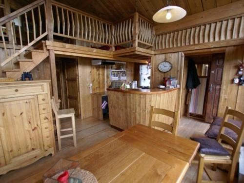 Chalet Enchastrayes, 5 pièces, 10 personnes - FR-1-165A-20 - Location, gîte - Enchastrayes