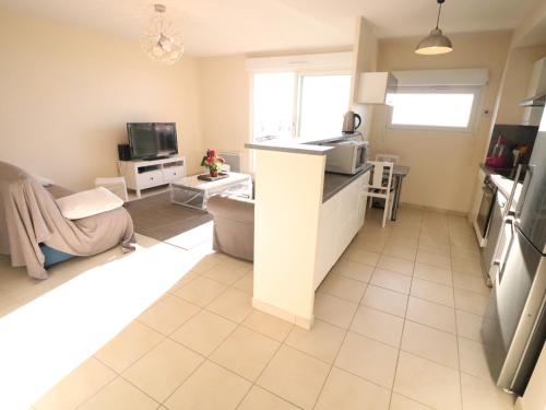 Beau T3 avec terrasse et piscine à Sète - FR-1-472-112 Beau T3 avec terrasse et piscine à Sète - FR-1-472-112