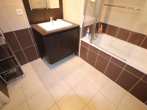 Beau T3 avec terrasse et piscine à Sète - FR-1-472-112 Beau T3 avec terrasse et piscine à Sète - FR-1-472-112