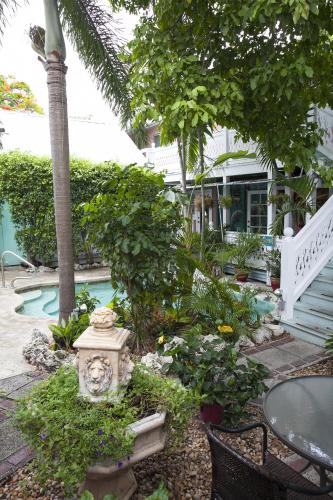 Courtney's Place Historic Cottages & Inns - 정원