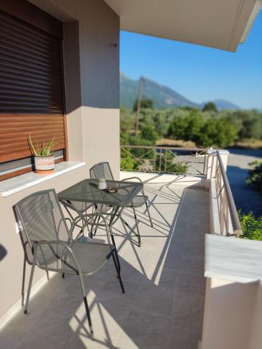 Erietta Rooms in Paramythia