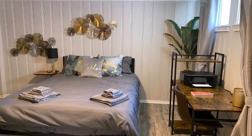 B&B Baltimore - Cozy and Modern 1BR Apartment with WiFi and Dogs Welcome - Bed and Breakfast Baltimore