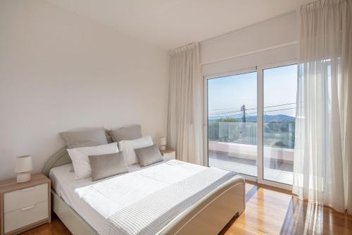 ATHENS RIVIERA Grand Panoramic Villa Lagonissi