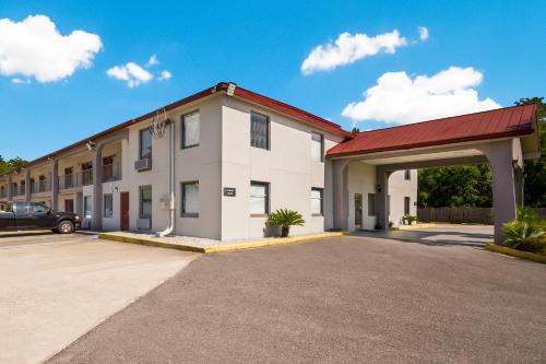 Red Roof Inn Crestview