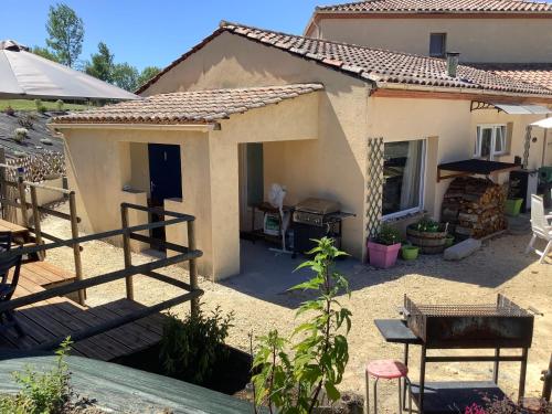 Inviting 1-Bed Cottage