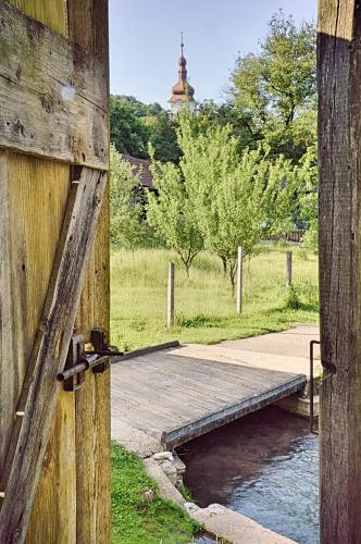 Zuzmó Guesthouse, Jósvafő, Aggtelek National Park - Stylish 150 year old farmhouse for 10 guests