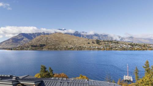 Restaurant, Avani Queenstown Hotel in Queenstown