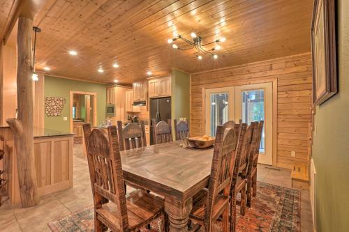 Country Cabin with Wraparound Deck and Views! in Springdale, USA