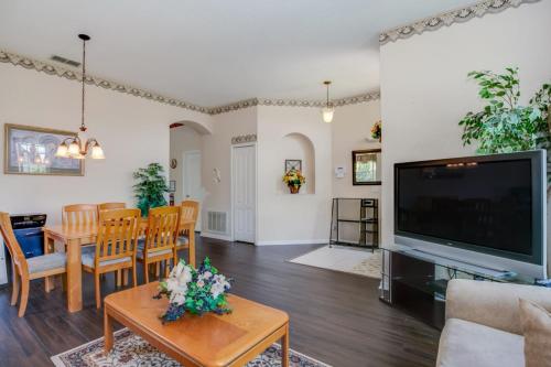 Nottingham Plenty of Space Stay in Celebration - image 11