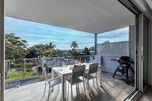 Balkon/teras, Sunset Jewel - 7a Cromarty Road, Soldiers Point - Ocean Views, Breathtaking Sunsets, Linen, AIR CON  in Port Stephens