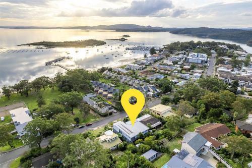 Dış Görünüm, Sunset Jewel - 7a Cromarty Road, Soldiers Point - Ocean Views, Breathtaking Sunsets, Linen, AIR CON  in Port Stephens