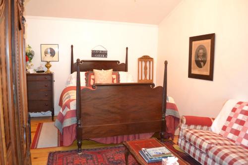 . Heritage Inn #06 Lincoln Presidential Suite by KABINO on upper level