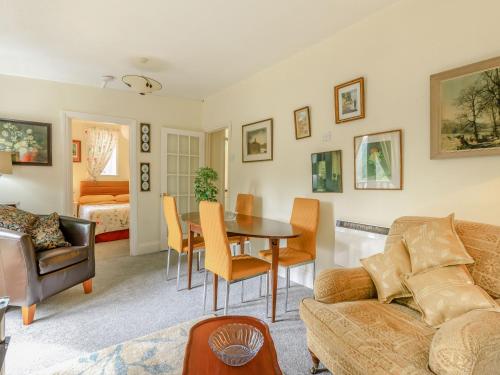 Clooneavin Chalet - image 5