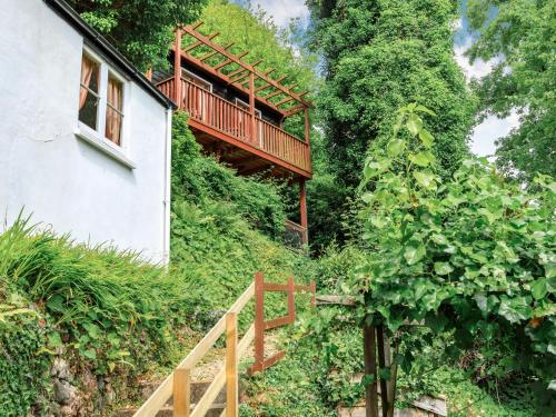 Clooneavin Chalet - image 8
