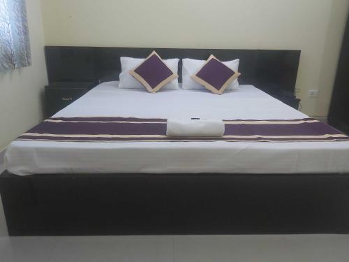 OYO Hotel Red Rose