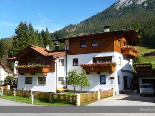 Apartment in Achensee with parking space