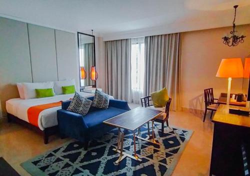 Deluxe Premier Room image 9