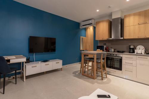 Centro Apartments
