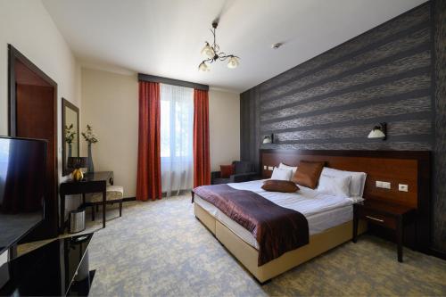 Guestroom, Hotel Aurum in Hajduszoboszlo