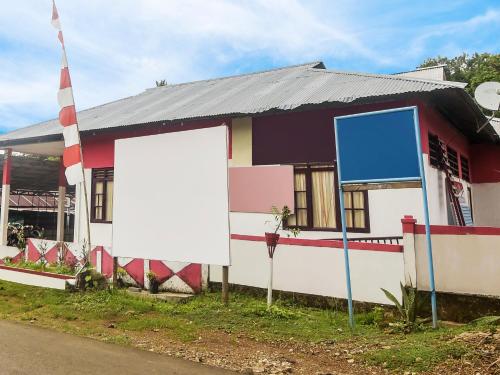 OYO Homes 91101 Homesstay Desa Wisata Marinsow