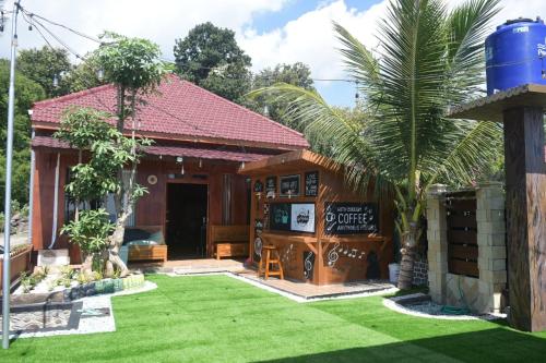 B&B Pasirputih - Omah Kayu Villa - Bed and Breakfast Pasirputih